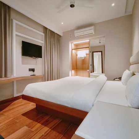 Aura Rooms Dehradún Kültér fotó