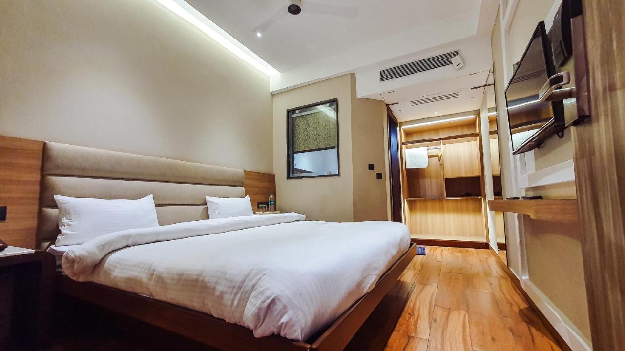Aura Rooms Dehradún Kültér fotó