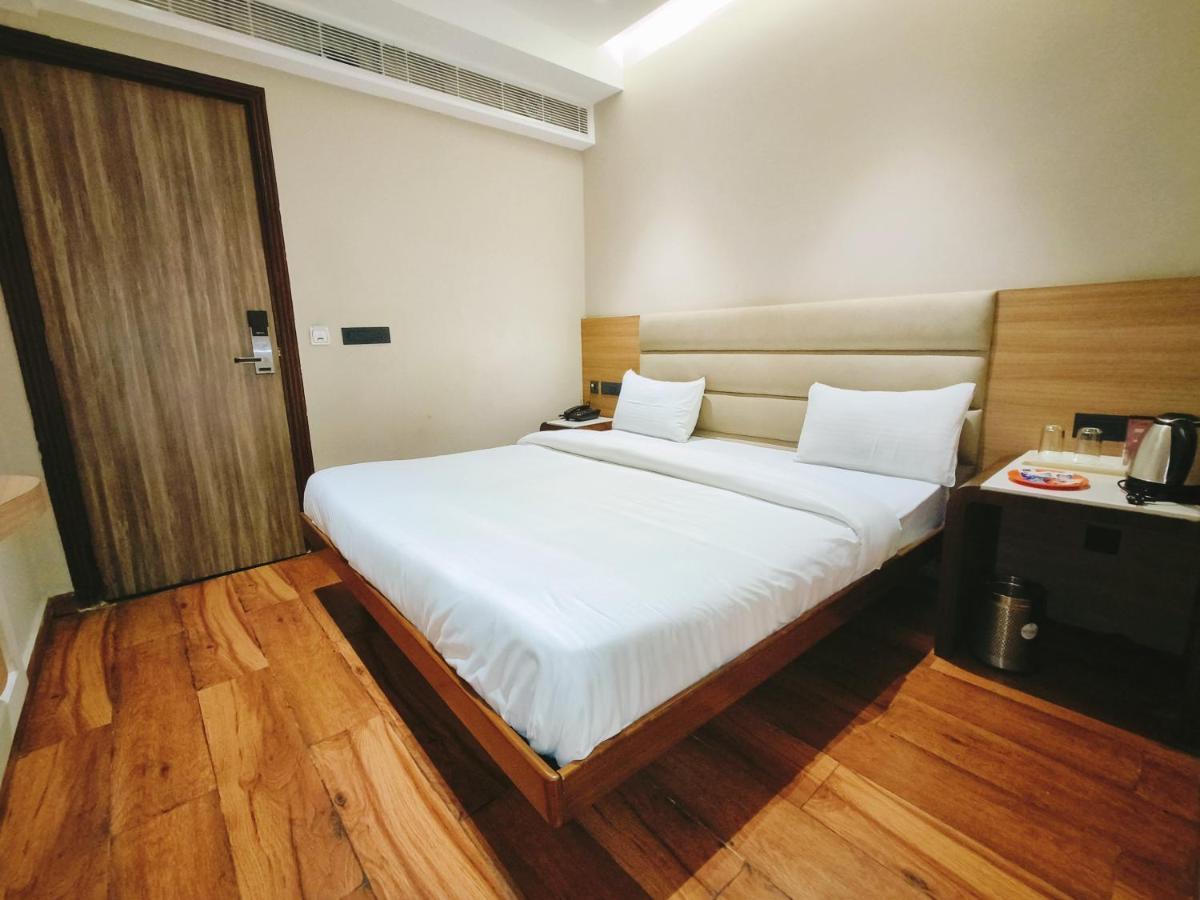 Aura Rooms Dehradún Kültér fotó
